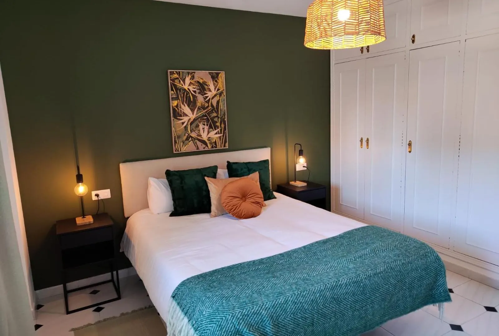 Apartment Wintowinrentals Your Home Steps From The Center Malaga