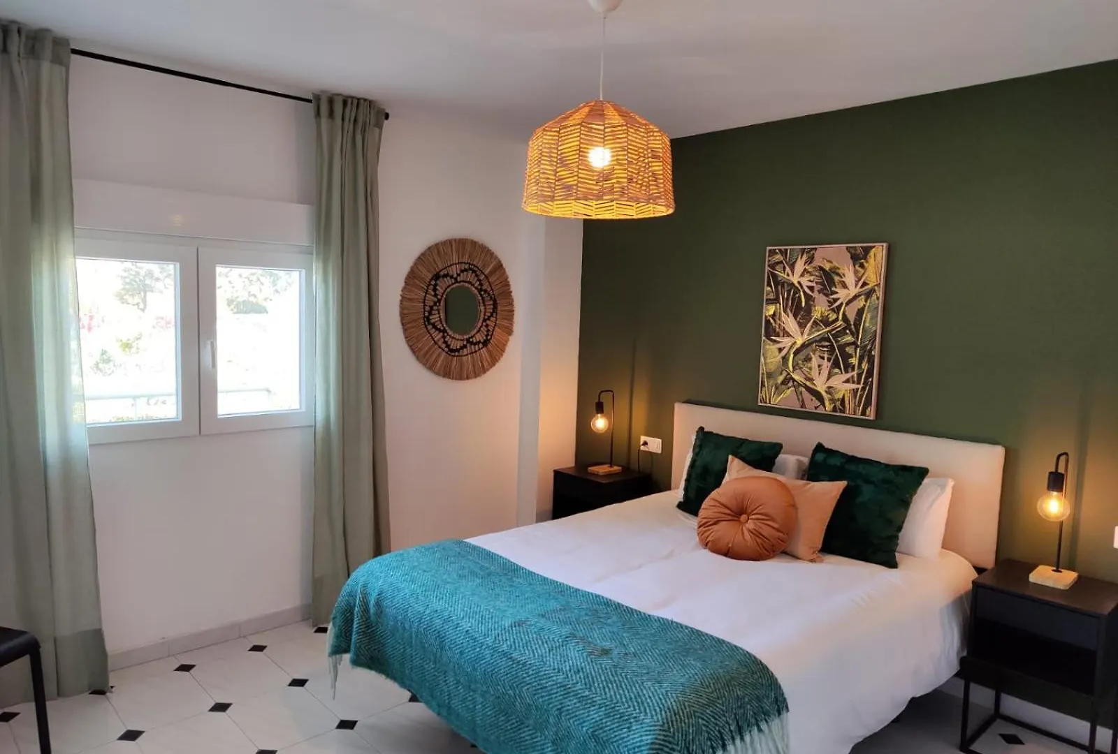 Wintowinrentals Your Home Steps From The Center Malaga Apartment